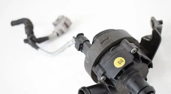 Volkswagen Touran I Electric auxiliary coolant/water pump 0392023212 5G0965567B