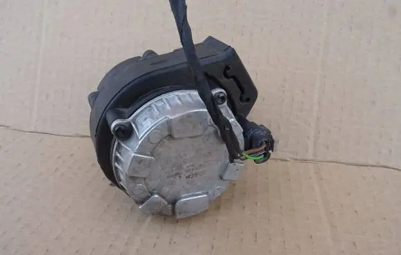 Audi Q3 F3 Electric auxiliary coolant/water pump 04L965567B 0392024011 7103226000