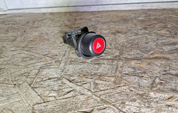 Opel Monterey Hazard light switch 06015