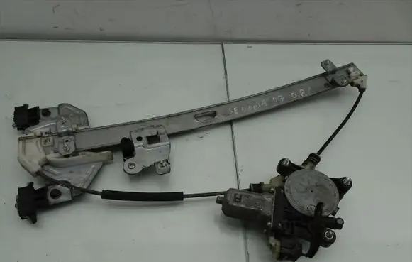 KIA Sedona Rear door window regulator with motor 824604D020