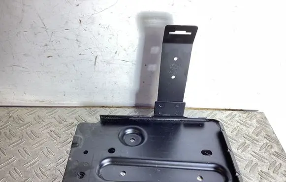 Battery tray