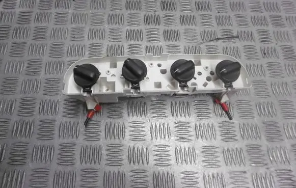 Opel Omega B2 Interior fan control switch 90564092