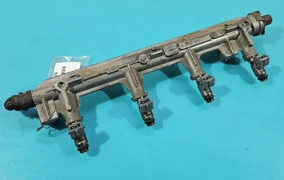 Fuel injector
