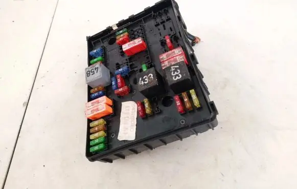 Volkswagen Golf V Fuse box set 1k0937124k