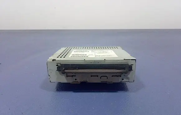 Volvo V50 Radio/CD/DVD/GPS head unit 8696051