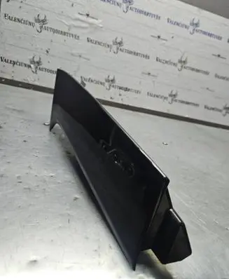 Nissan X-Trail T32 Rear/tail light trim molding 960324CE0A