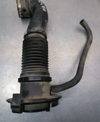 Chrysler Sebring (ST-22 - JR) Air intake duct part