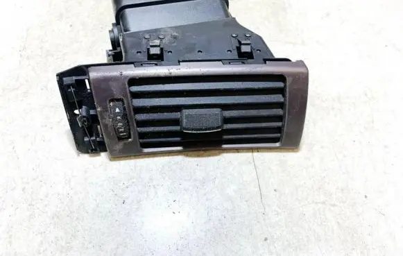 Audi A6 S6 C5 4B Dash center air vent grill 4B1820902