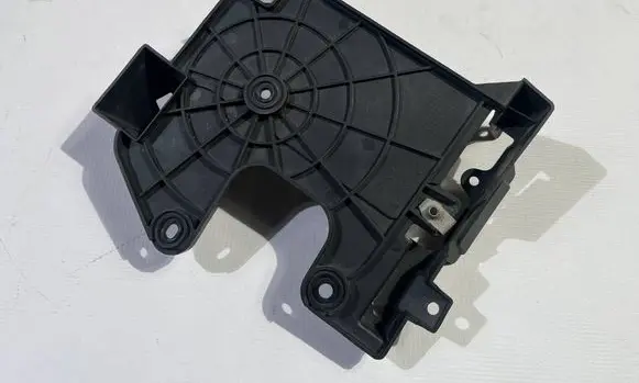 Ford Mustang VI Battery bracket FR3A-12A692-BE