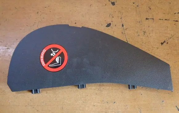 Nissan Micra Dashboard side end trim 684991HA0A