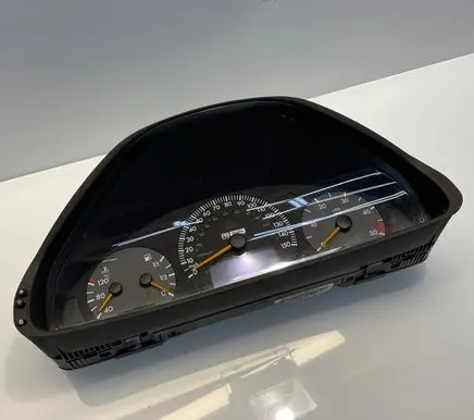 Speedometer (instrument cluster)