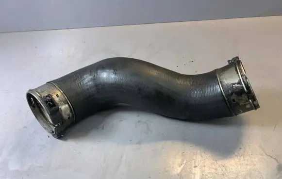 BMW 5 F10 F11 Intercooler hose/pipe 8516509 11618516509