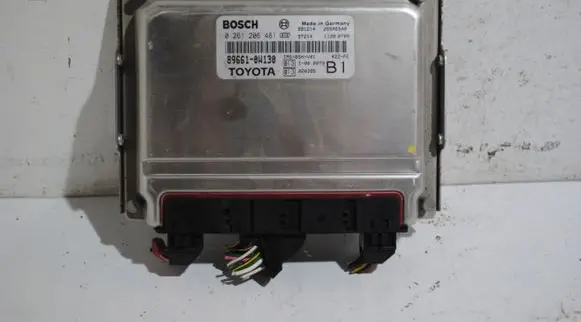 Toyota Corolla E110 Engine control unit/module 0261206481