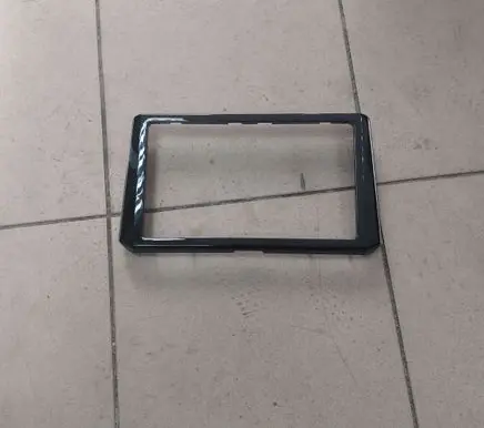 Radio/GPS head unit trim