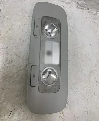 Volkswagen PASSAT B6 Rear seat light 947291