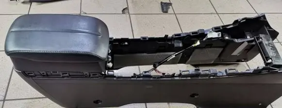Mazda CX-7 Armrest EH6464420C02