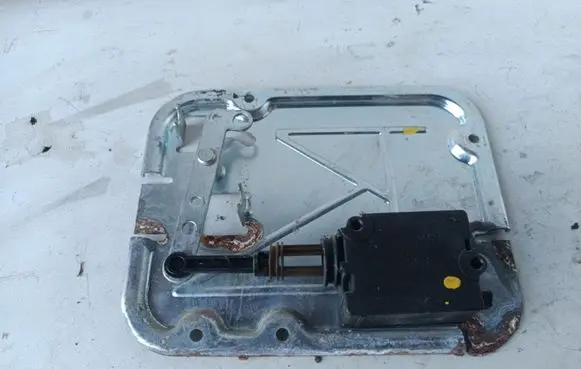 BMW X5 E53 Tailgate boot lock/latch motor 8408497