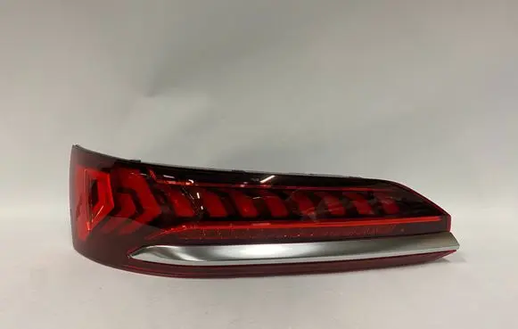 Audi Q7 4M Rear/tail lights 4M0.945.307 4M0945307 90180600