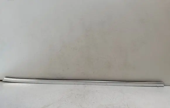Audi Q3 F3 Rear door glass trim molding 83F839476 83F839475