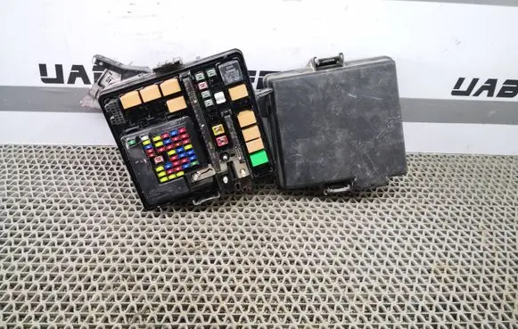 KIA Sportage Fuse box set 91990F1540
