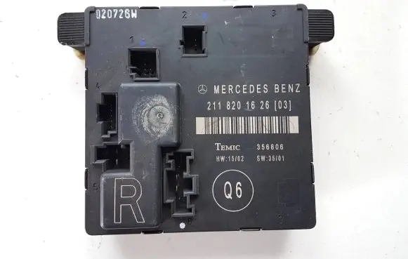 Mercedes-Benz E W211 Door control unit/module 2118201626