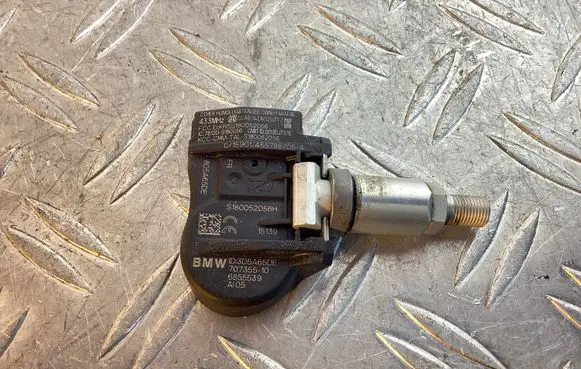 BMW 3 F30 F35 F31 Tire pressure sensor 70735510