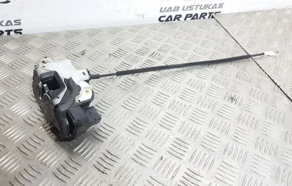 Opel Insignia A Front door lock 13579519 3023880RH1 A081876