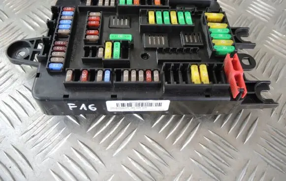 BMW X6 F16 Fuse module 6819651