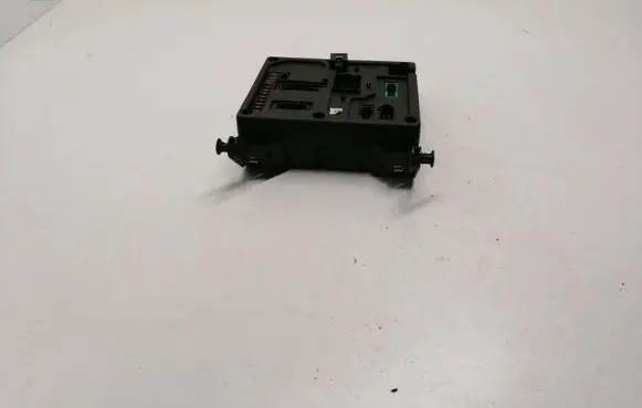 Volkswagen Sharan Fuse module S108152001