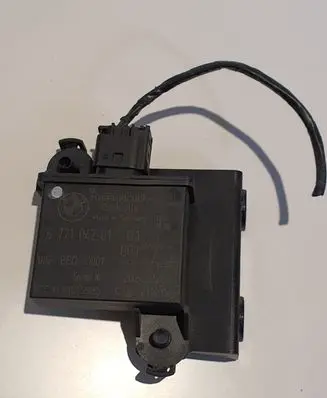 BMW X5 E70 Tire pressure control unit 6771042 677104201 67710420101