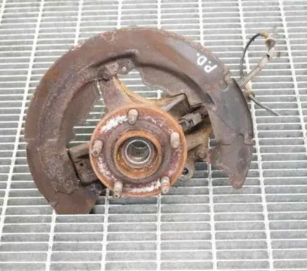 Volvo C30 Front wheel hub 3M513K170