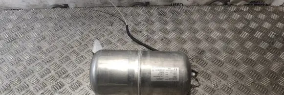 Mercedes-Benz CLS C218 X218 Air suspension tank/reservoir A2183200015