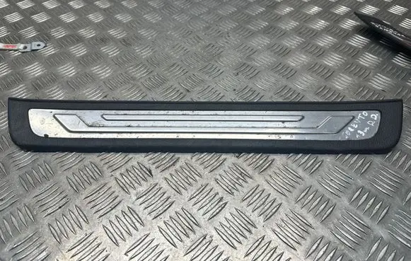 KIA Sorento Front sill trim cover 858852P100