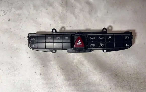 Mercedes-Benz Vito Viano W639 Hazard light switch A6395455207 A6395453907 6395453907