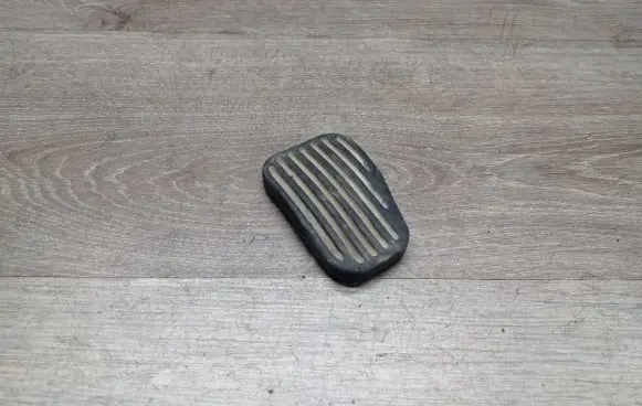 Volvo V70 Brake pedal 3546021