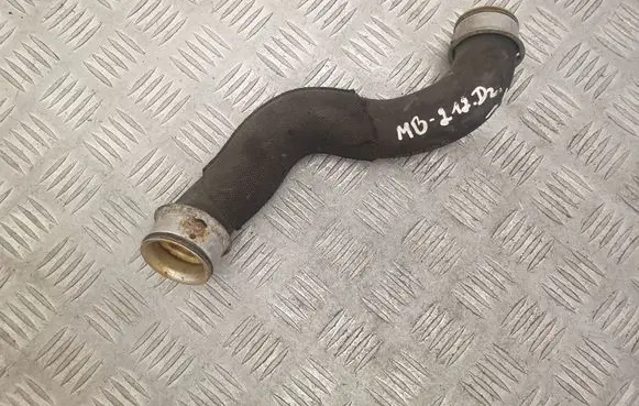 Mercedes-Benz C W204 Engine coolant pipe/hose A2125018282