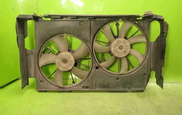 Toyota RAV 4 (XA30) Electric radiator cooling fan 4227501172