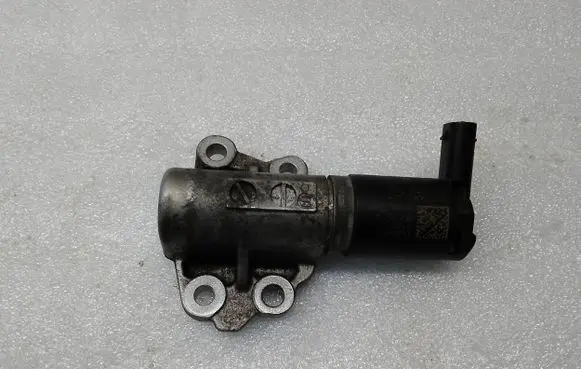 Volvo XC90 Camshaft vanos timing valve 31480440 21150687 14150124