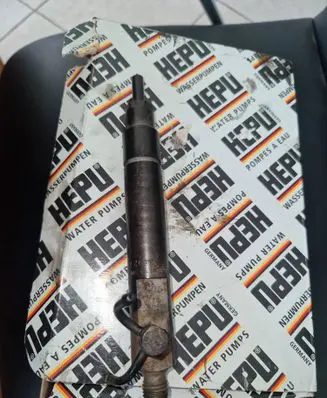 Land Rover Discovery Fuel injector 98p52