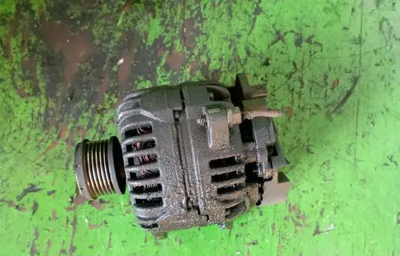 Renault Clio III Generator/alternator