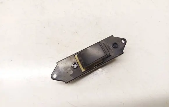 Mitsubishi Outlander Electric window control switch MR587944