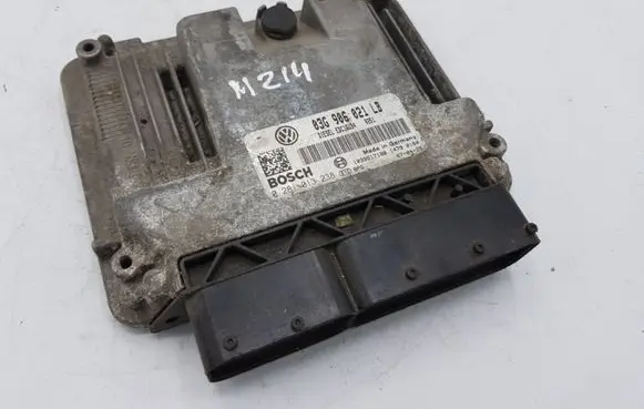 Skoda Octavia Mk2 (1Z) Engine control unit/module 03G906021LB 0281013238