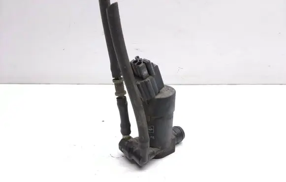 Volvo XC90 Windscreen/windshield washer pump 1S7117K624FE