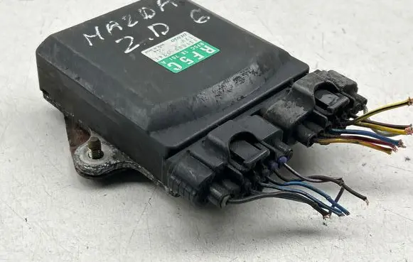 Mazda 6 Fuel injection control unit/module RF5C18701A 1310001241