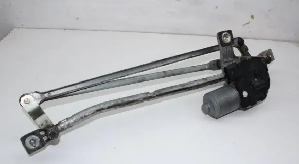 Volvo XC60 Front wiper linkage and motor 31333455