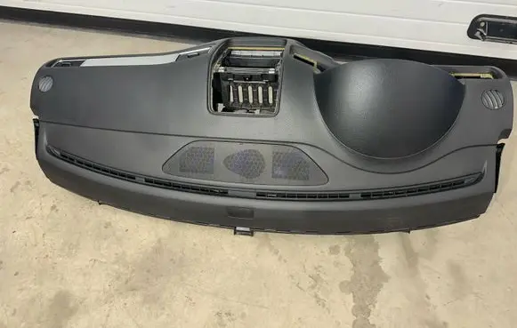 Volkswagen Touareg II Dashboard 7P1857181