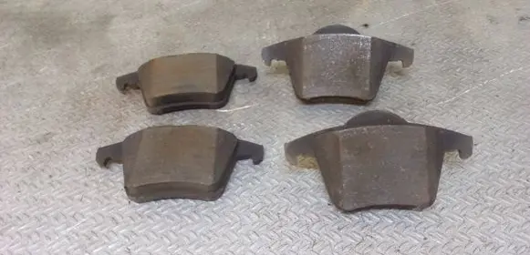 Volvo XC90 Brake pads (rear) 