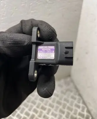 Toyota Avensis T250 Air pressure sensor 8942120210