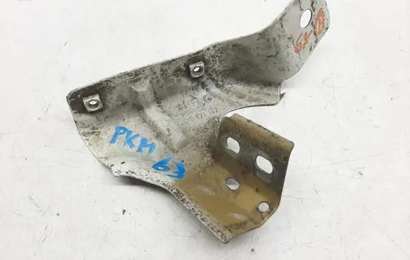 Volkswagen Polo IV 9N3 Fender mounting bracket 6Y0821142