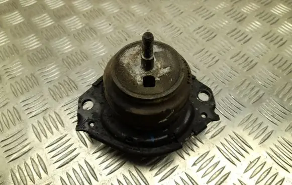 Jeep Grand Cherokee Engine mount bracket 38252523AA